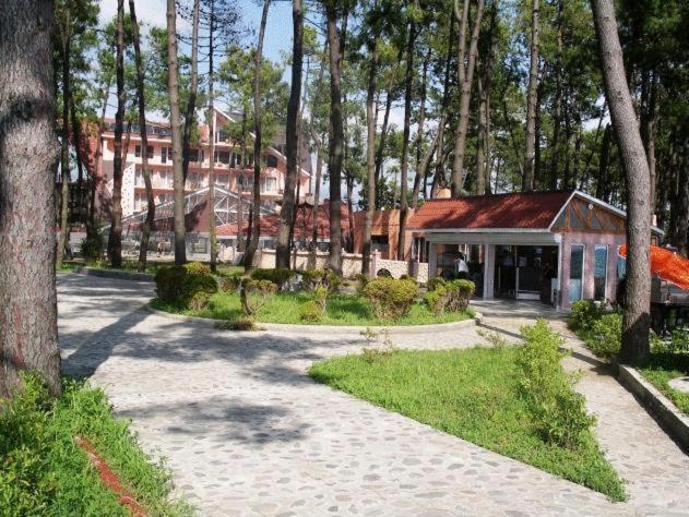 Villa ReTa Hotel&SPA Grigoleti Esterno foto
