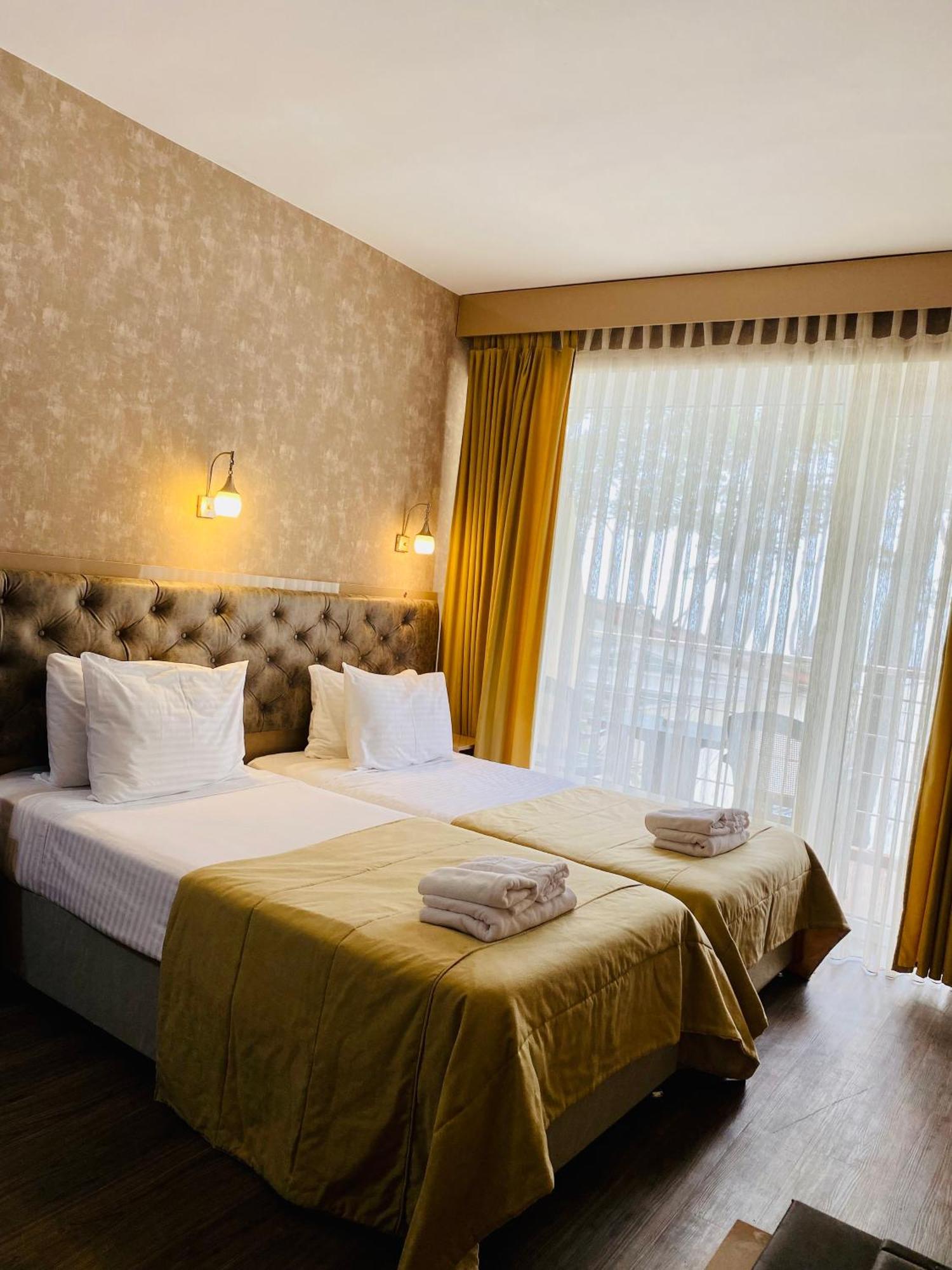 Villa ReTa Hotel&SPA Grigoleti Esterno foto